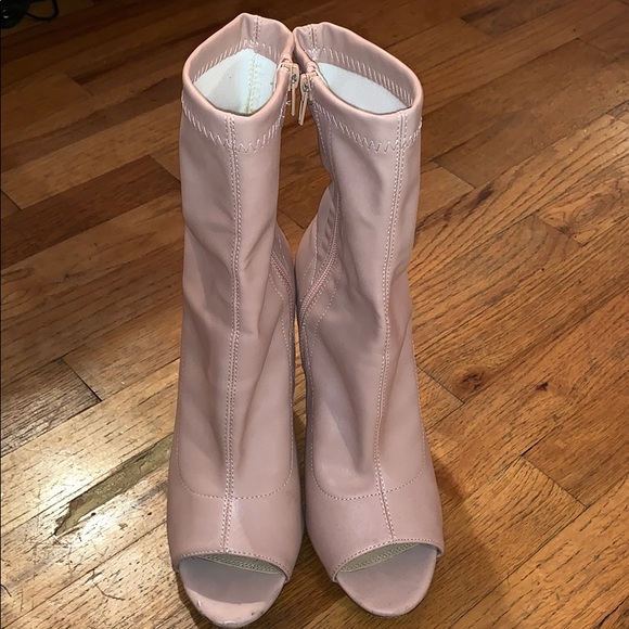 Blush Pumps - Picture 4 of 5